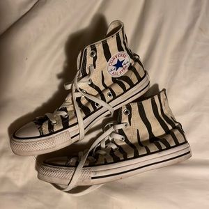Zebra print converse